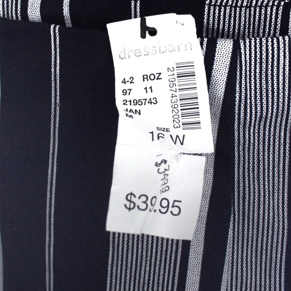 Roz & Ali Stripe Pull On Classic Fit Ankle Pant 16 - Picture 3 of 8